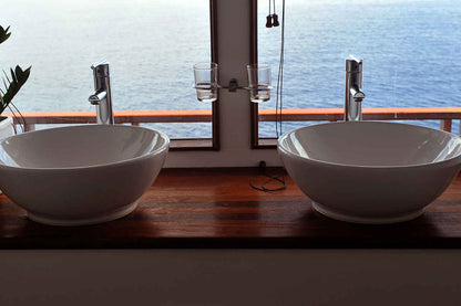 Theia Liveaboard