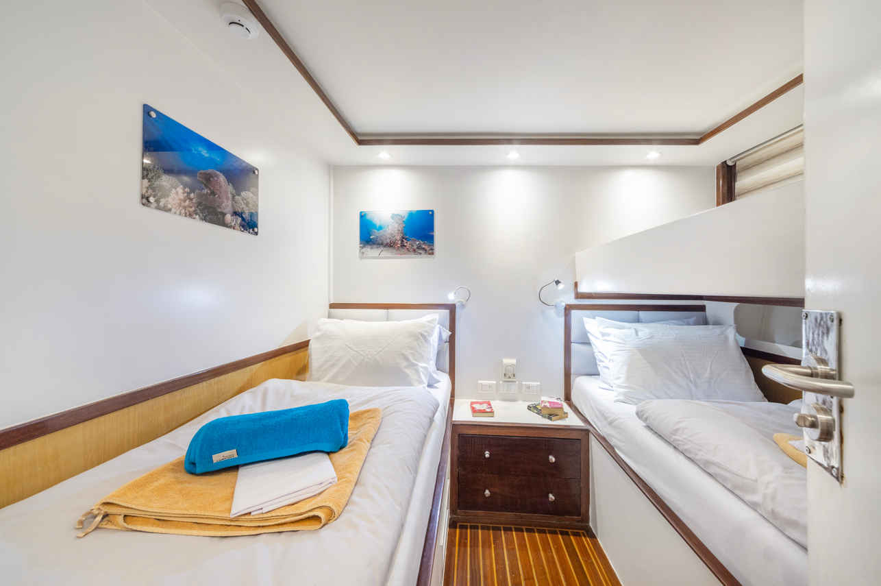 Thunderbird Liveaboard