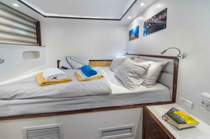 Thunderbird Liveaboard