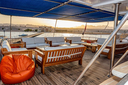 Titan Liveaboard