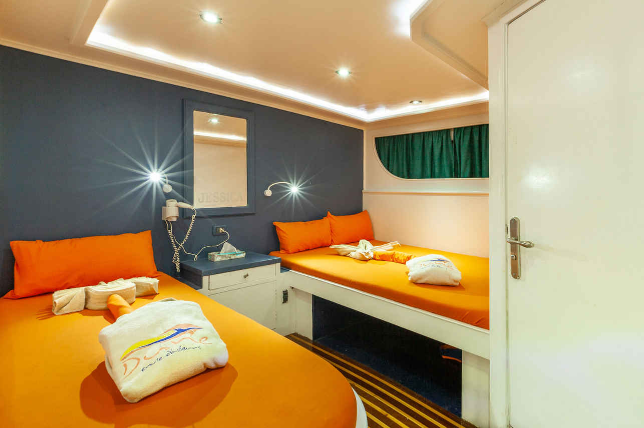 Titan Liveaboard