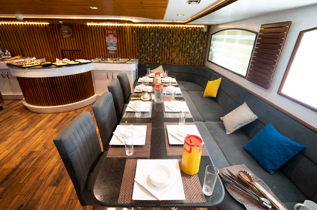 VIP Shrouq Liveaboard