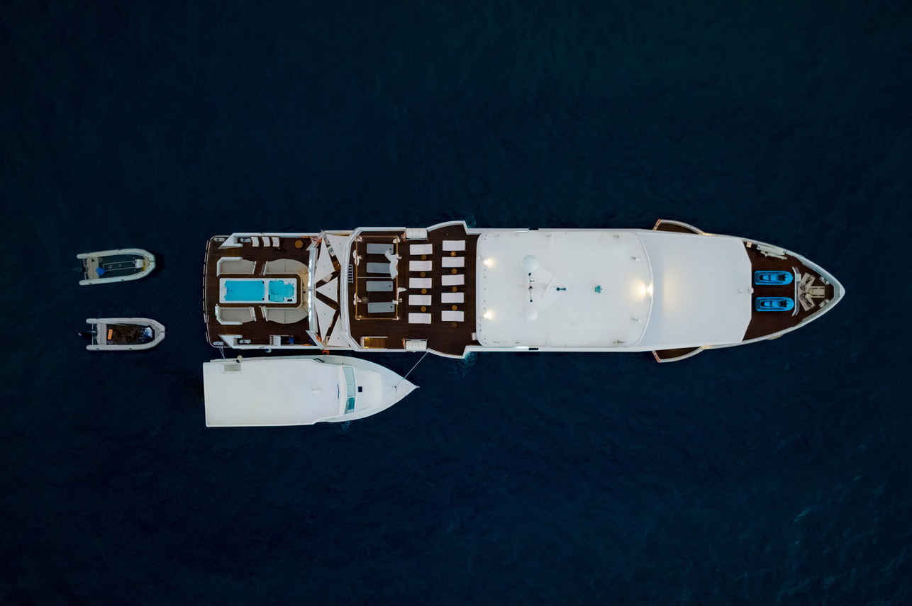 White Pearl Liveaboard