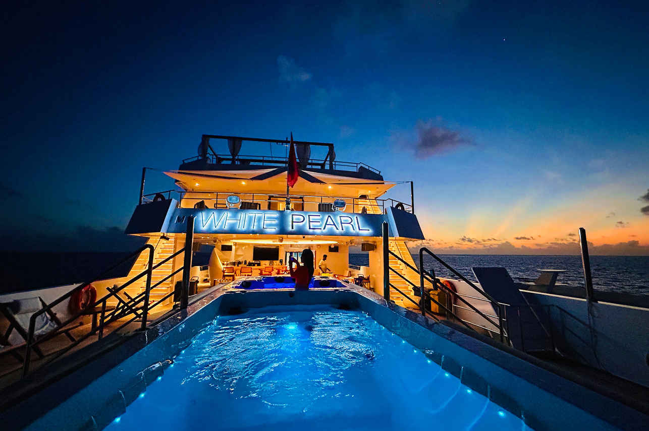 White Pearl Liveaboard