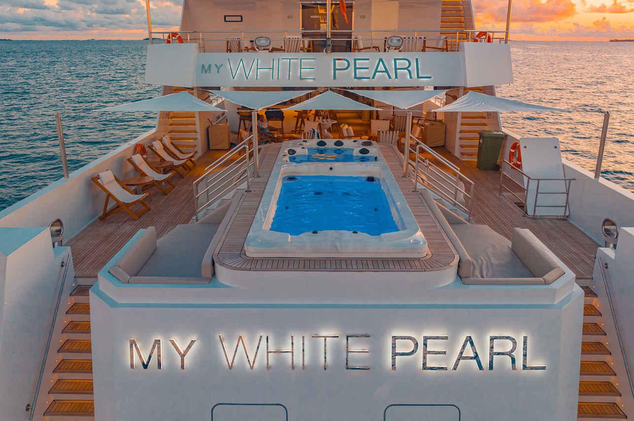 White Pearl Liveaboard