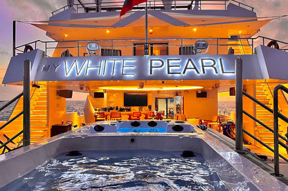 White Pearl Liveaboard