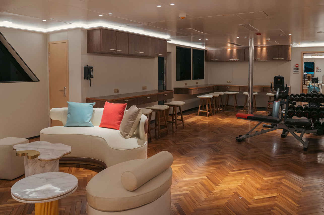 White Pearl Liveaboard