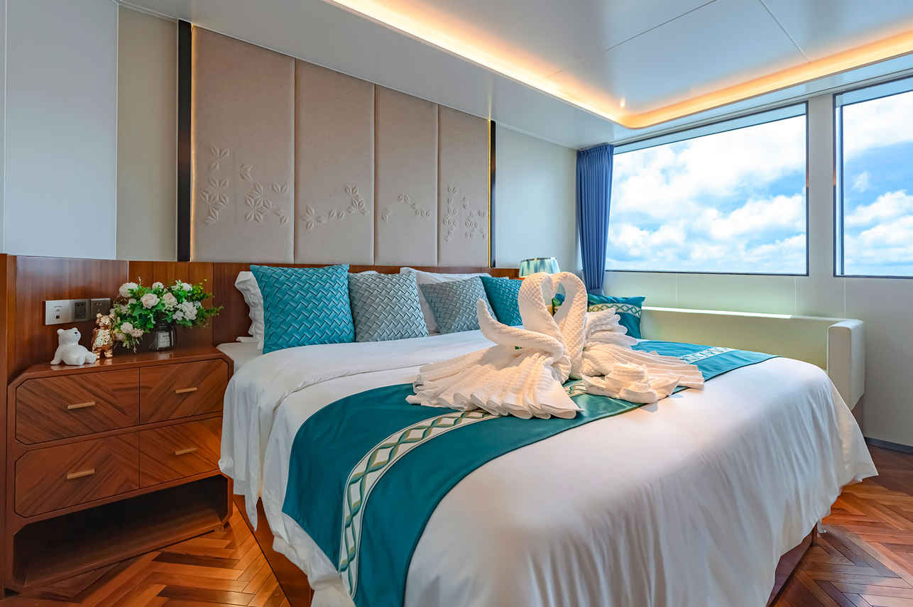 White Pearl Liveaboard