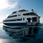 Bahamas Aqua Cat Liveaboard Reviews - Best Luxury Rate Dive Boat small