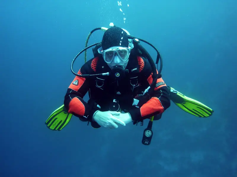 Buoyant diver - Buoyancy difference between freshwater diving and saltwater diving