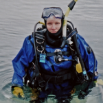 Does a dry suit keep you dry