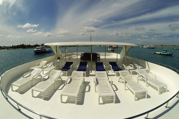 Review of the Sachika Liveaboard - cheap luxury Maldives diving larger