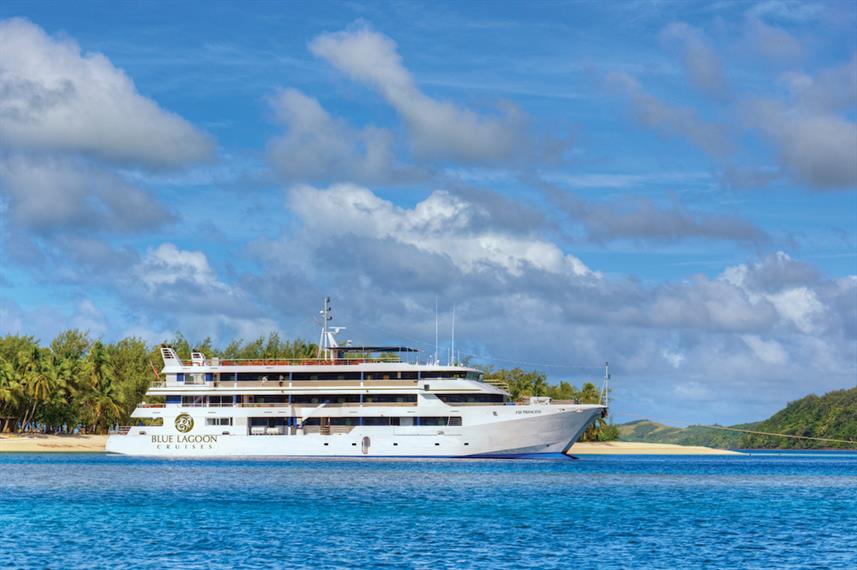 The Fiji Princess liveaboard dive boat - rated 9.2 out of 10 and superb, with 4.5 stars out of 5